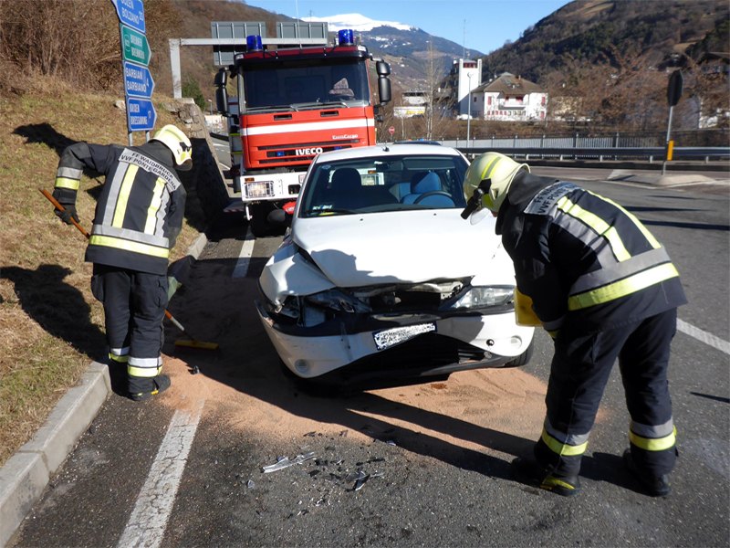 Auffahrunfall auf Brennerstaatsstraße bei neuer Brücke