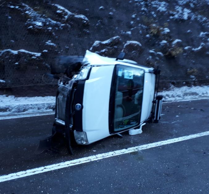 Glatteis sorgt für Verkehrschaos - drei Einsätze für die FF Waidbruck 
