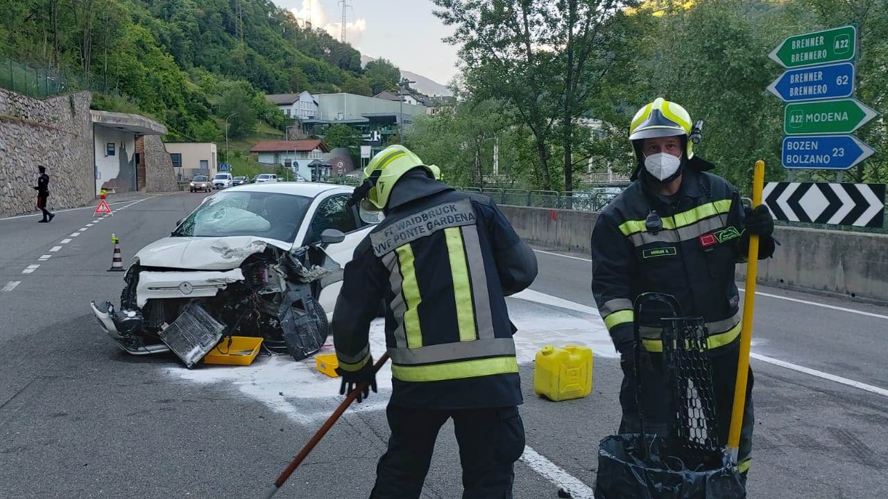 Aufsehenerregender Verkehrsunfall in Waidbruck