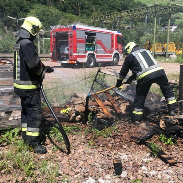 Brandeinsatz beim Bahnhof Waidbruck