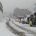 Verkehrschaos durch heftige Schnefälle
